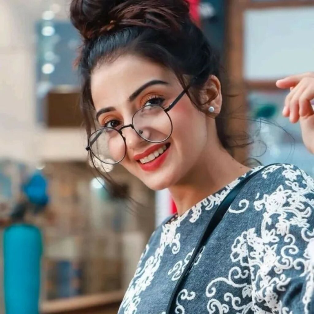 Cute Girl Pic for Dp