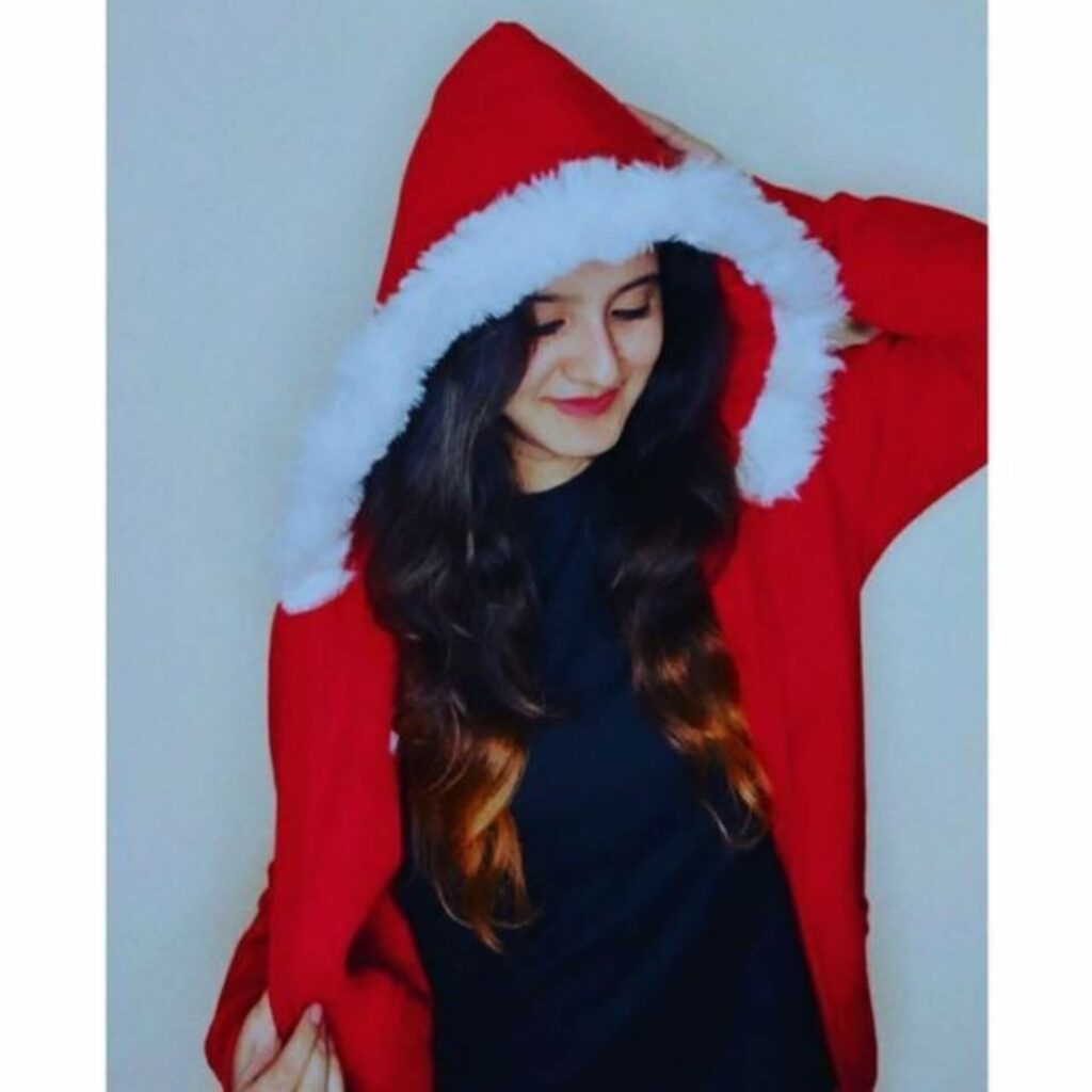 Cute Girl Pic for Dp
