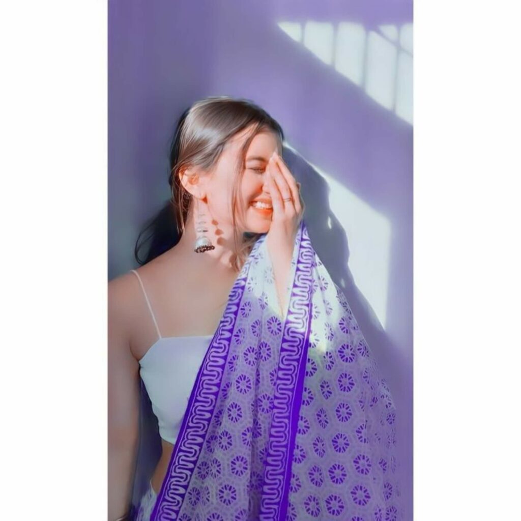 Cute Girl Pic for Instagram